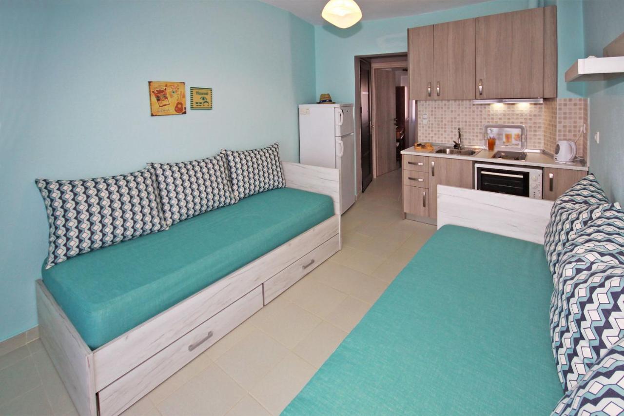 Acrothea Apartments Ormos Panagias Exteriör bild